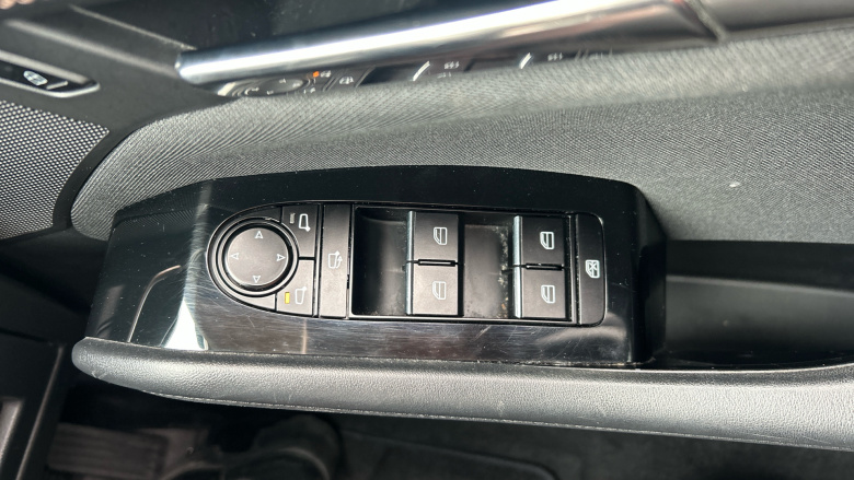 Mazda 3 2.0 e-Skyactiv-X MHEV [186] SE-L Lux 4dr Petrol Saloon